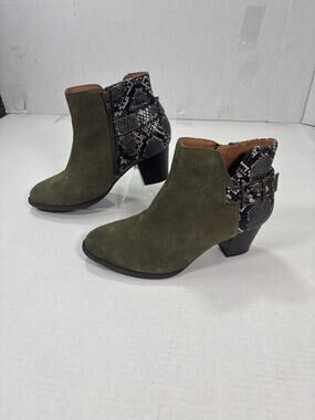 Vionic Naomi Olive Suede Ankle Boots with Faux Snakeskin, Size 8